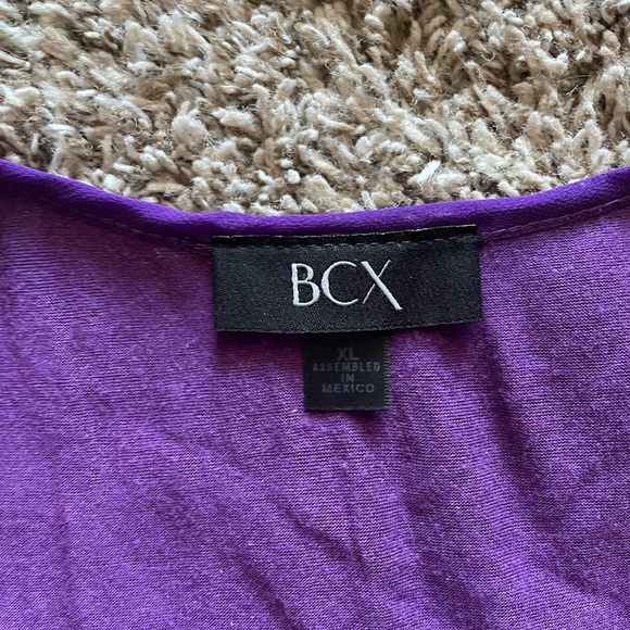 Layered two-tone women’s blouse - Picture 4 of 4